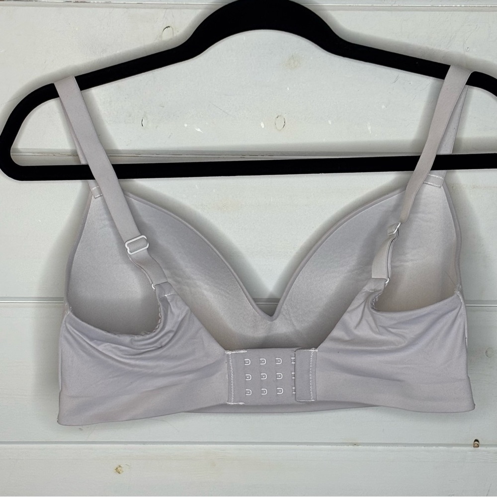 Soma Enbliss Bra Women’s 38D Gray Wireless Adjustable Neutral T-Shirt - Picture 4 of 9